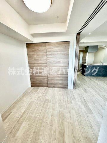 ノルデンタワー江坂プレミアムの寝室