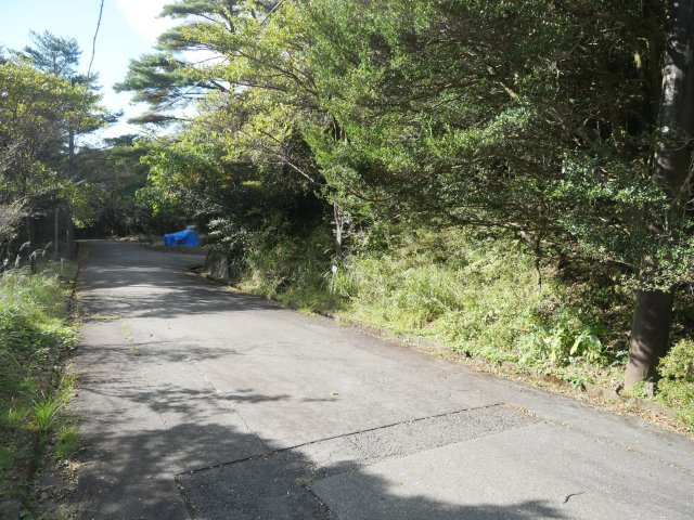 エンゼルフォレスト伊豆スカイライン①の前面道路含む現地写真