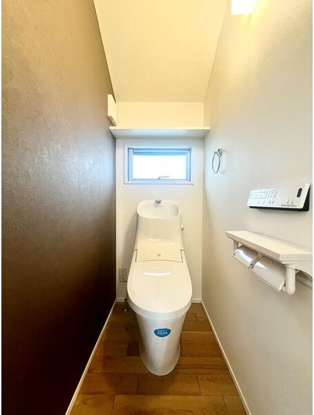 東陵戸建のトイレ