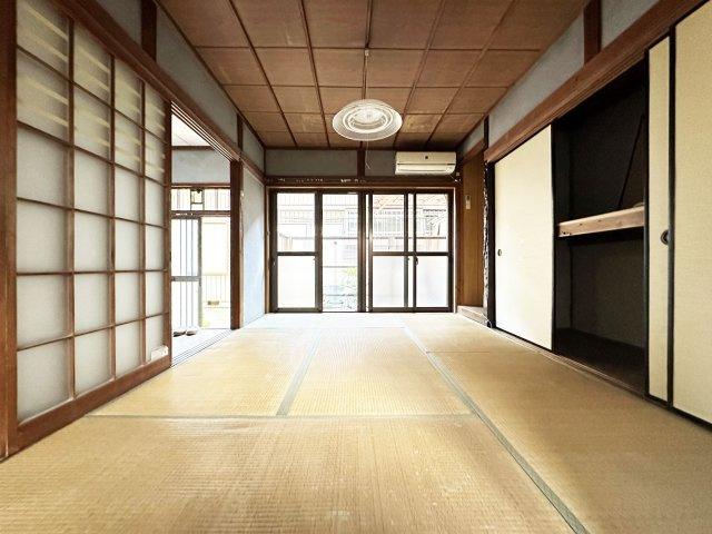和泉町貸家の和室