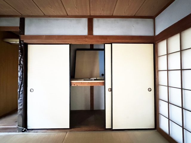 和泉町貸家の収納