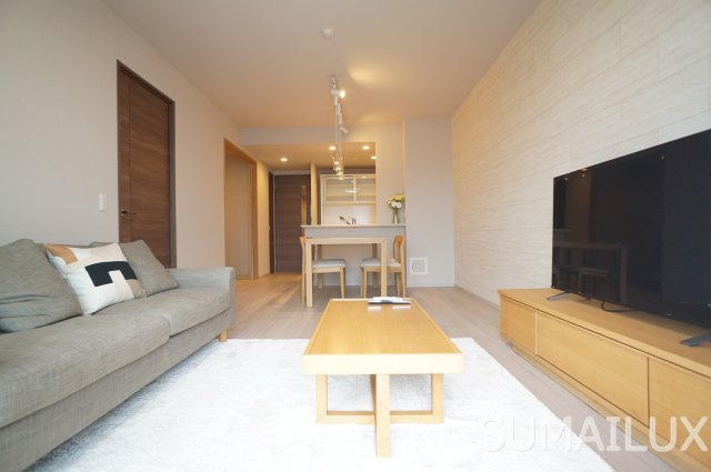 熊本市中央区十禅寺４丁目の賃貸マンションの居間・リビング