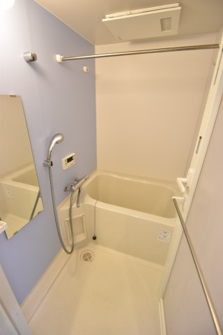 大阪市都島区中野町１丁目の賃貸マンションの浴室
