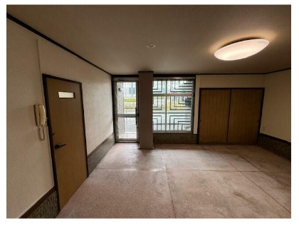 北野白梅町1階事務所のロビー