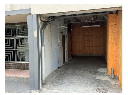 北野白梅町1階事務所のエントランス