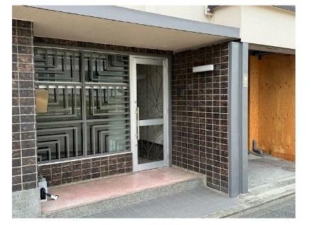 北野白梅町1階事務所の外観