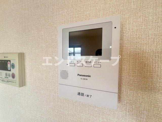 クレストコート　Ｂのセキュリティ|高崎、前橋エリアのお部屋探しはエンドスケープまで！お客様の理想お聞かせ下さい♪
クロスの色が画像と異なる場合があります。