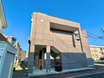 【外観】 | ヴィレッジ名草 | 外観写真（昼）