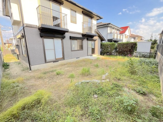 美しが丘南4丁目9戸建の庭