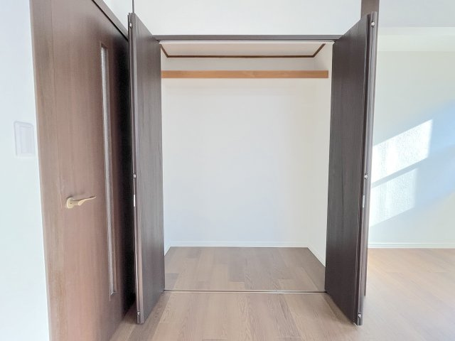 美しが丘南4丁目9戸建の収納