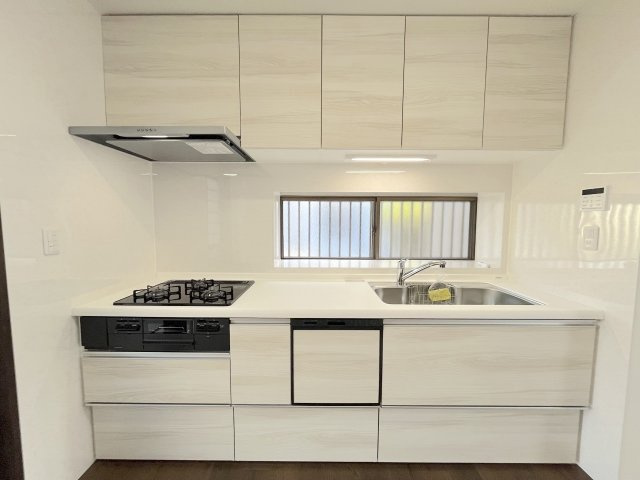 美しが丘南4丁目9戸建のキッチン