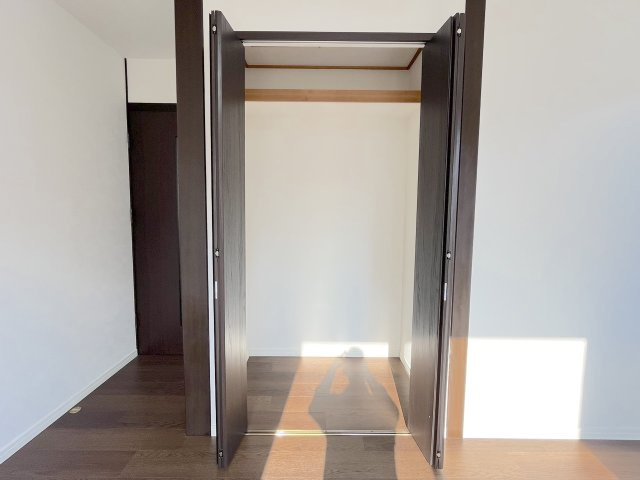 美しが丘南4丁目9戸建の収納