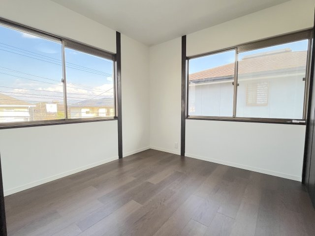 美しが丘南4丁目9戸建の洋室