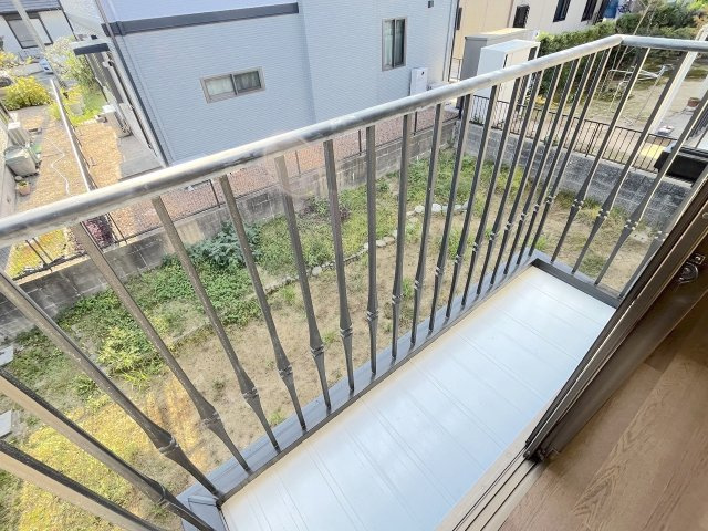 美しが丘南4丁目9戸建のバルコニー