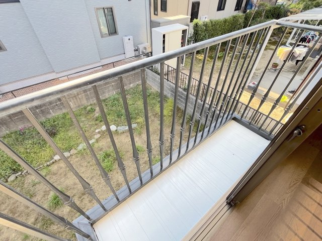 美しが丘南4丁目9戸建のバルコニー