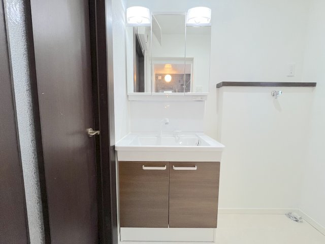 美しが丘南4丁目9戸建の独立洗面台