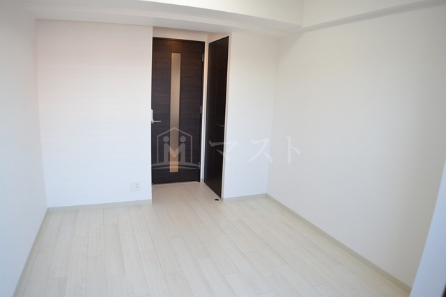 エステムコート難波WEST-SIDEⅤアジュールの居間・リビング