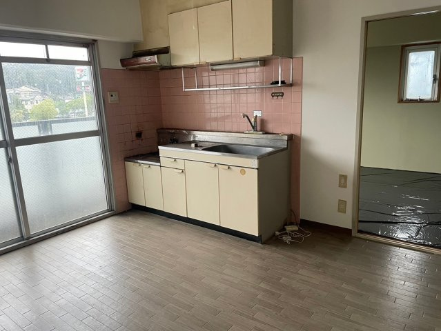 グランディ・マンのキッチン|現況優先