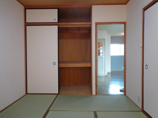 レジデンスＴＡＫＥＮＡＫＡの収納|収納