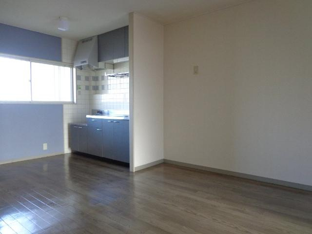 レジデンスＴＡＫＥＮＡＫＡの居間・リビング|リビング