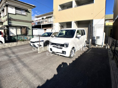 【駐車場】 | シャトーＳＡＫＡＩ | 駐車場完備です