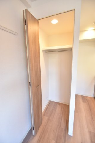 大阪市城東区新喜多１丁目の賃貸マンションの玄関