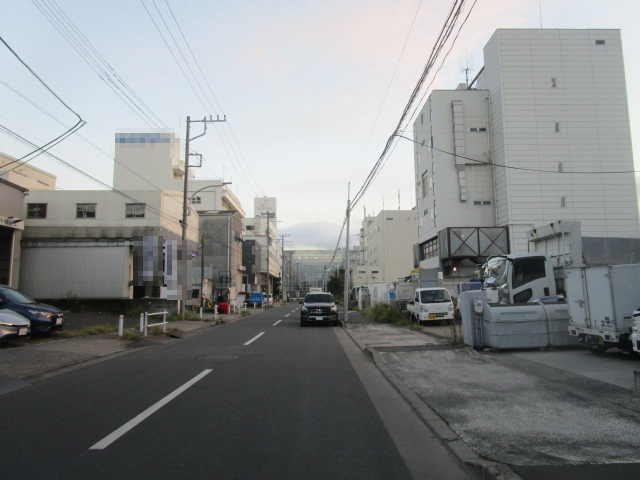 江東区新木場４丁目の倉庫の周辺