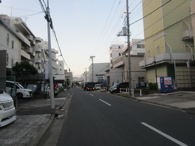 江東区新木場４丁目の倉庫の周辺