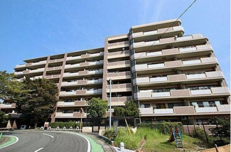 【外観】 | 【ロイヤルシャトー小笹】少しでも気になる方はすぐにご連絡ください。住宅ローン・その他ご質問等いつでもお待ちしております。