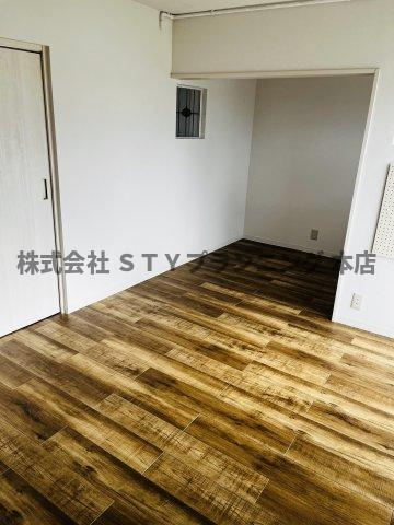 仲介手数料0円！パールマンション月ヶ丘の居間・リビング