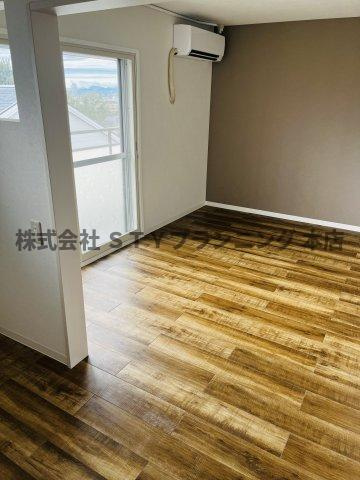 仲介手数料0円！パールマンション月ヶ丘の居間・リビング