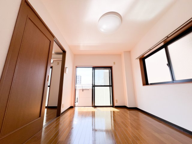 コンフォート弥右衛門の居間・リビング