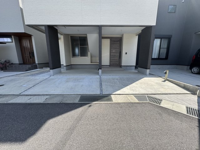 高知市鴨部3丁目の駐車場