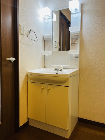 仲介手数料0円！レジデンス赤坂の洗面所