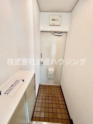 江坂グランドハイツ北の玄関