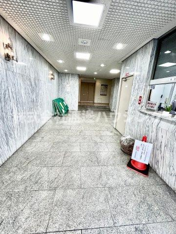 江坂グランドハイツ北のエントランス