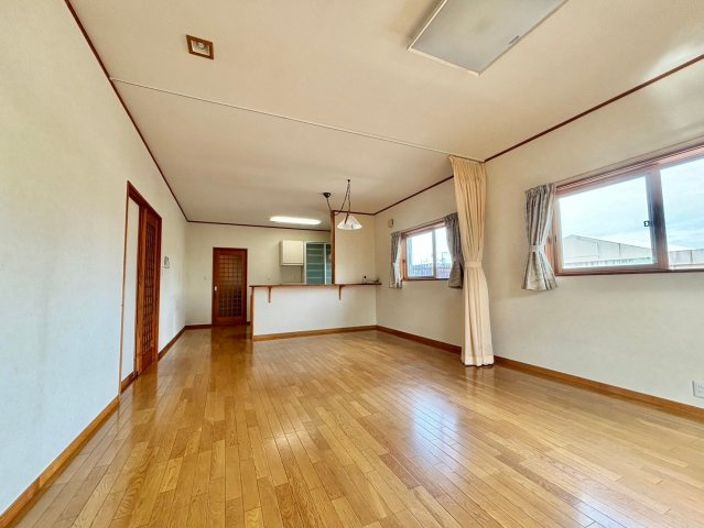 柳川市大和町鷹ノ尾の中古一戸建の居間・リビング
