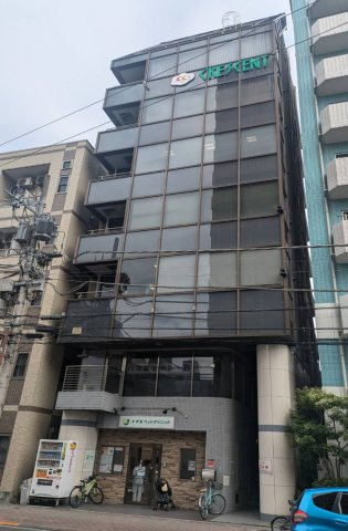 クレセントビルの外観