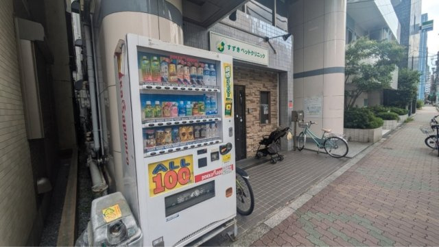 クレセントビルの外観