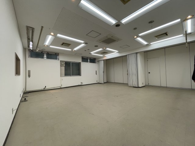 小椋ビルの内装