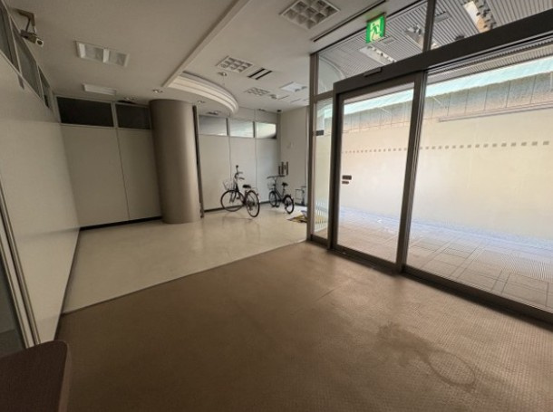 小椋ビルのエントランス