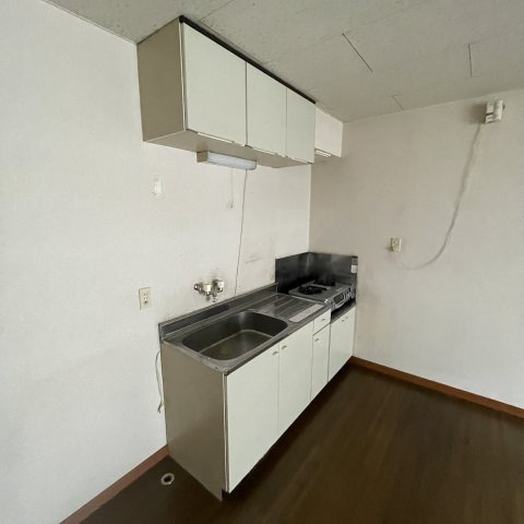 ドエル宮の森のキッチン