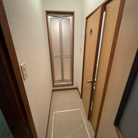 ドエル宮の森のトイレ