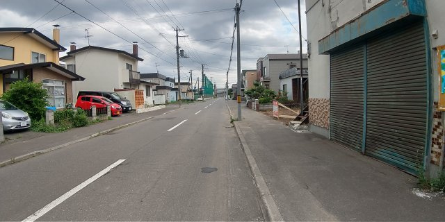 新川5条4丁目土地の前面道路含む現地写真