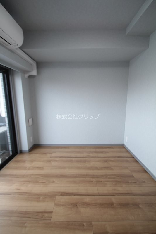 オルタナ横濱阪東橋の洋室