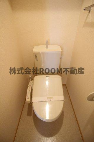 プラウド年見のトイレ|落ち着いたトイレです