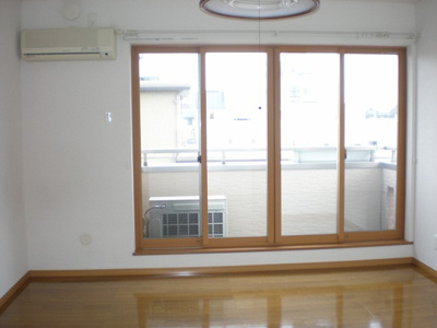 【居間・リビング】 | サンリットハウスＤＸ | エアコン付き