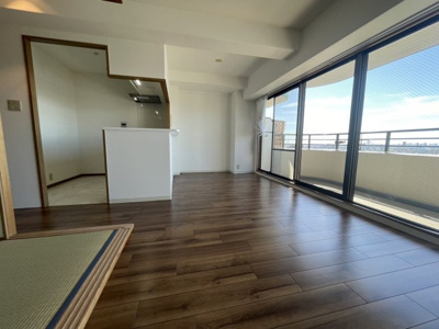 【居間・リビング】 | ディオフェルティ石切 | LDK（約13.4帖）