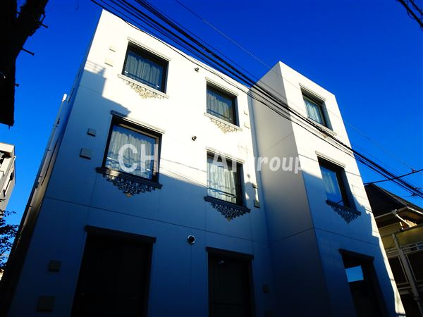 アールデコ初台マンションの外観