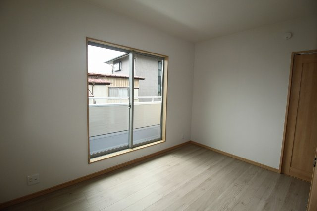 南久万　北　新築戸建　【内覧可能】の洋室|2Ｆ　南東の部屋　6.5帖